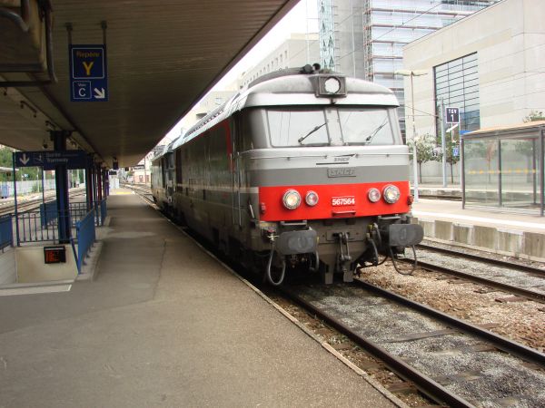 fr-sncf-bb67400-grenoble-260607-pic3-full.jpg