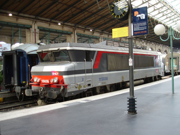 fr-sncf-bb15000-garedunord-270108-full.jpg