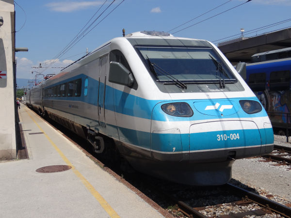 si-sz-pendolino310-celje-020715-pic3-full.jpg