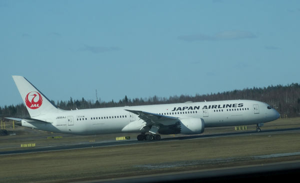 fi-jal-ja864j-helsinki-260319-full.jpg