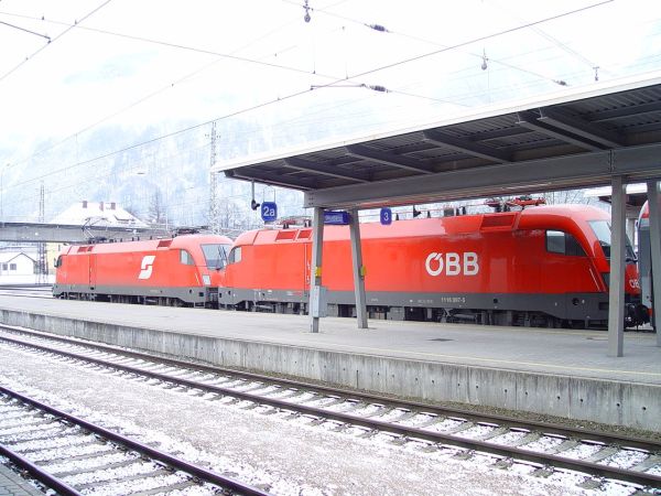 at-oebb-2tauruses-bludenz-050103-full.jpg