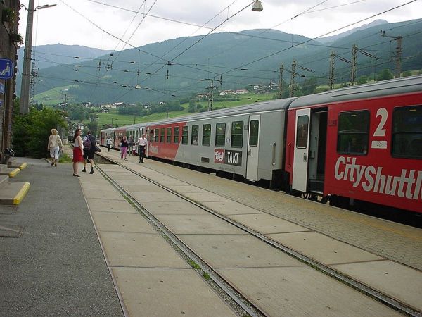 at-oebb-br1016cityshuttletirol-matrei-050702-pic3-full.jpg