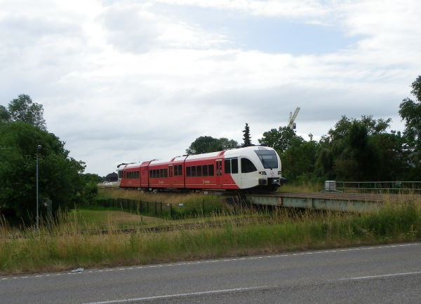 nl-arriva-gtw28-zoudbroek-050710-full.jpg