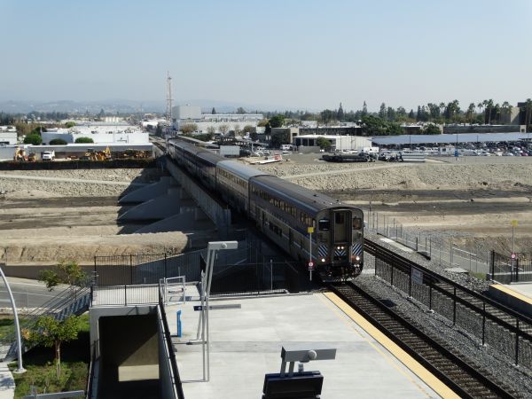 us-amtrak-surfliner-anaheim-251016-pic3-full.jpg