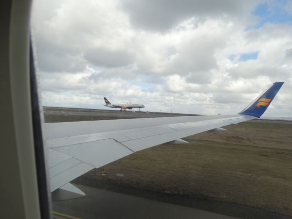 is-icelandair-b767landing-keflavik-180518-pic2-full.jpg