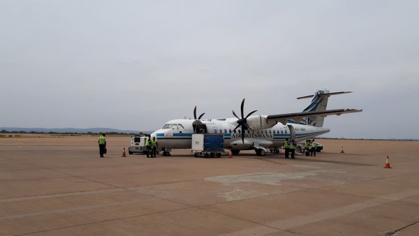 bw-airbotswana-atr42-gaborone-041118-villetenhunen-full.jpg