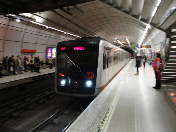 es-metrobilbao-558-cascoviejo-040513-full.jpg